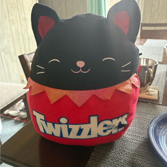 Squishmallows Other - Twizzlers Cat Squishmallow